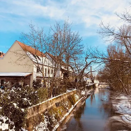 Riverside In Lejlighed *