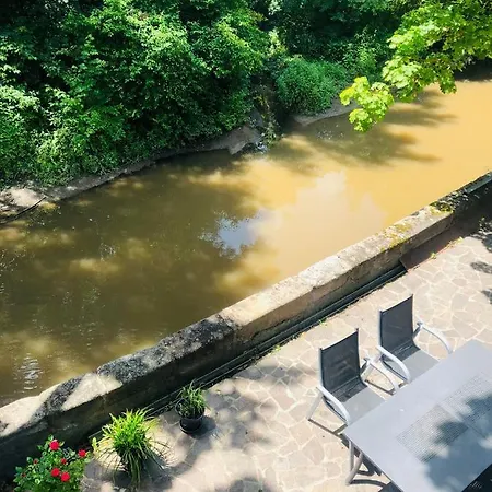 Riverside In Lejlighed